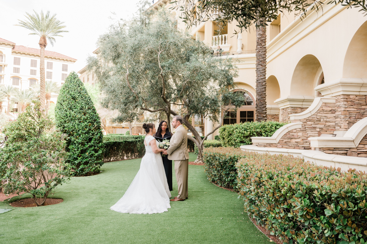 10 Outdoor Wedding Venues in Las Vegas