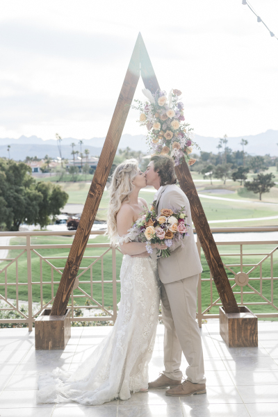 Las Vegas Wedding Venue - Canyon Gate Country Club