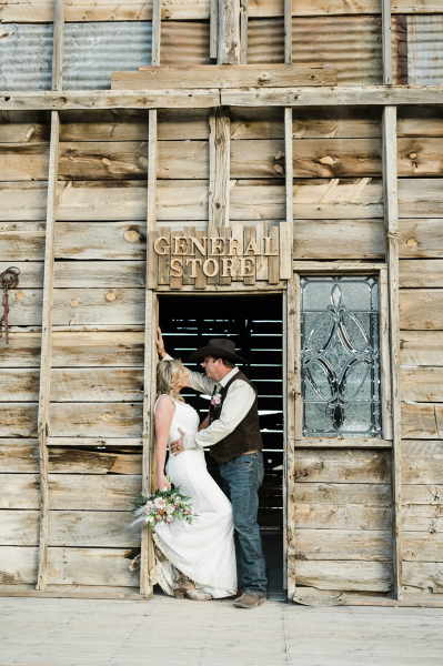 Rodeo inspired weddings in Vegas by Cactus Collective.