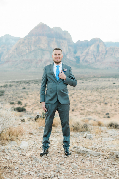 Crystal-Ben-Real-Wedding-at-the-Overlook-in-Red-Rock-Canyon-08