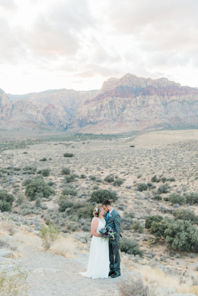 Crystal-Ben-Real-Wedding-at-the-Overlook-in-Red-Rock-Canyon-10