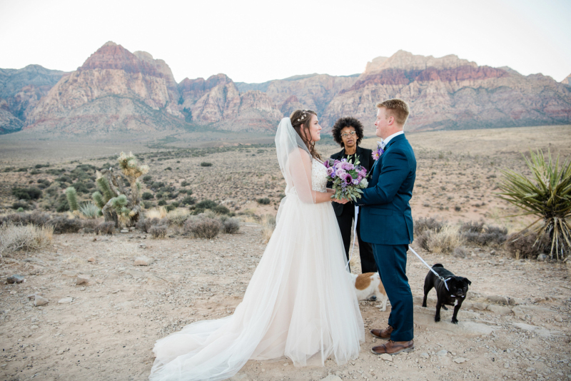 Denise-Seth-Real-Wedding-at-Overlook-in-Red-Rock-Canyon06-1