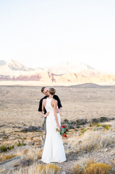 Erin-Dean-Real-Wedding-at-Red-Rock-Canyon-Overlook-10
