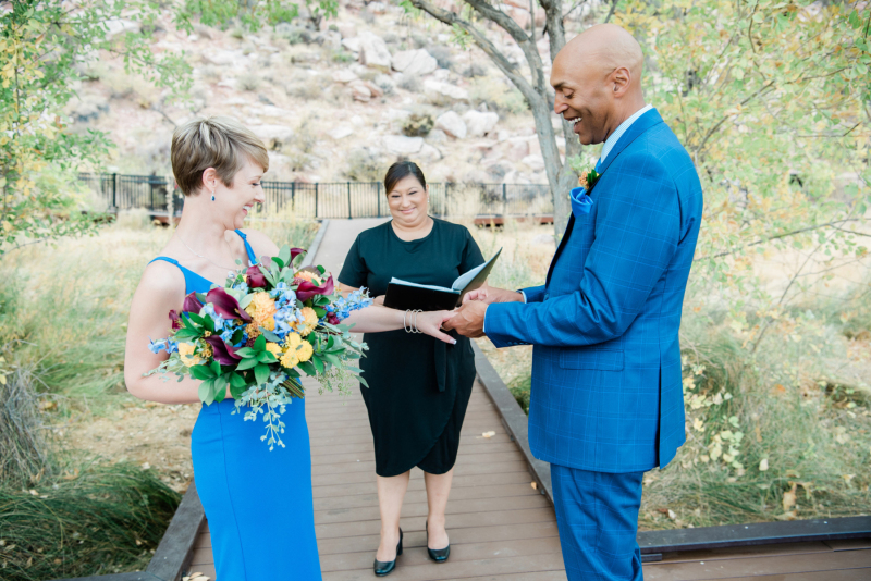 Josie-Ron-Real-Wedding-at-Red-Spring-in-Red-Rock-Canyon05