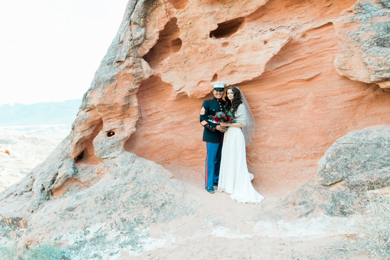 Cassie-Jeremias-Real-Wedding-at-Valley-Of-Fire-06