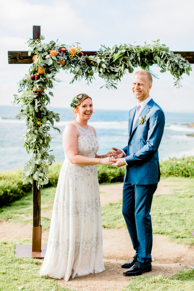 Bride and groom eloping in San Diego.