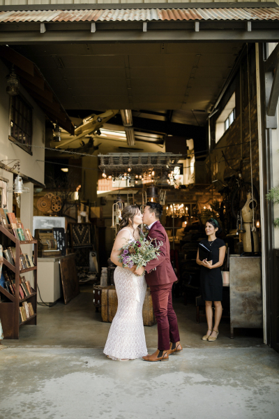 the-barn-vintage-marketplace-wedding_7