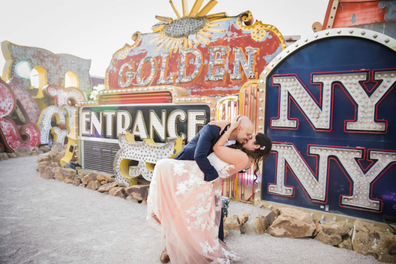 the-neon-museum-elopements-0232