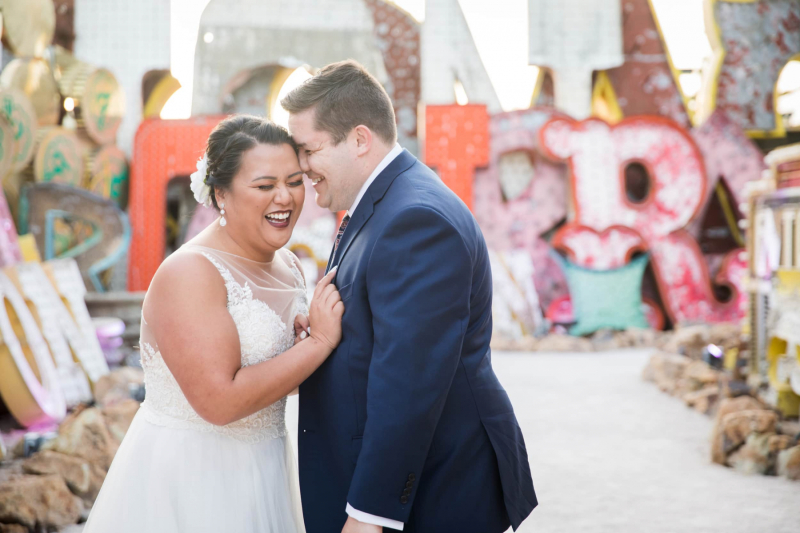 the-neon-museum-elopements-4321