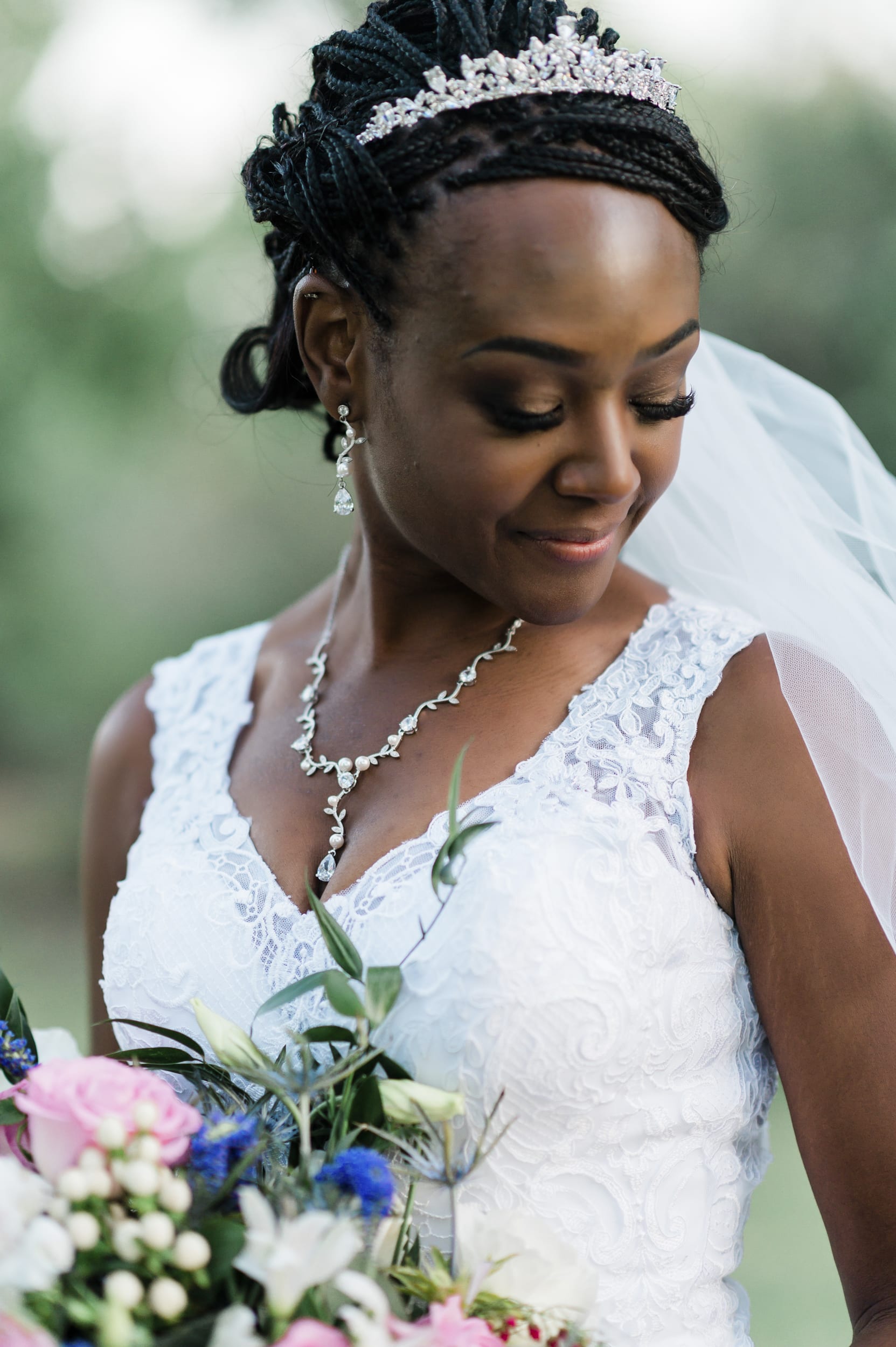 Latashia finished her look with a gorgeous necklace and earrings from Etsy.